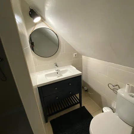 Apartment Centre *