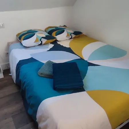 Apartment Centre *